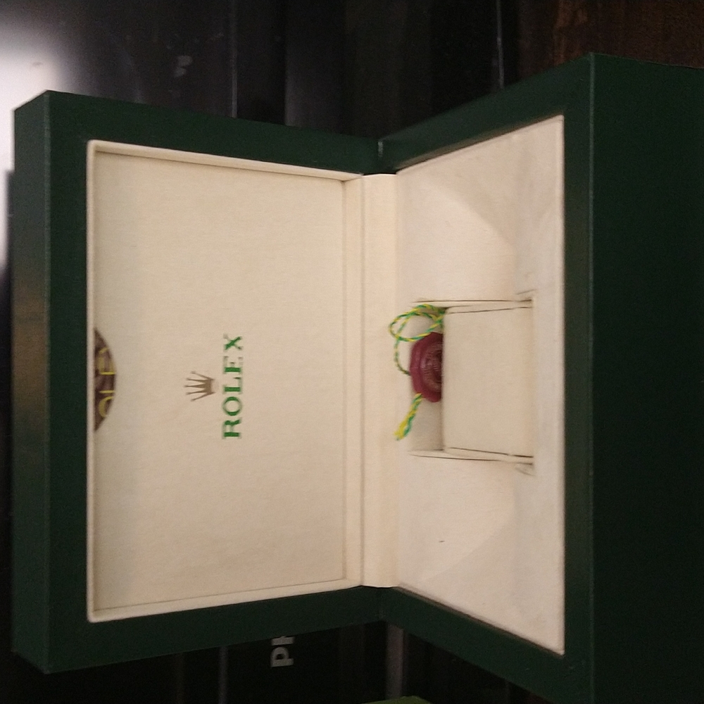 Rolex watch box mint
